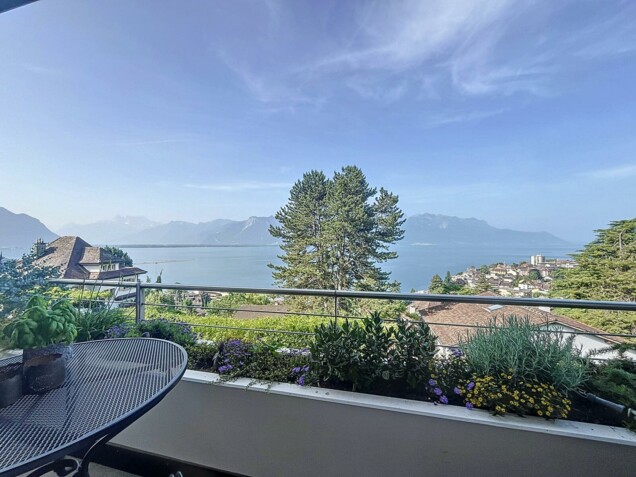 Продажа Montreux Квартира / 3 комнаты