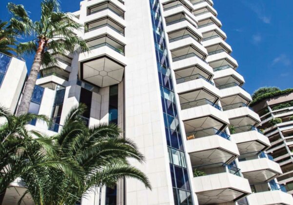 CARRÉ D'OR - PRINCE DE GALLES - BUREAU A LOUER