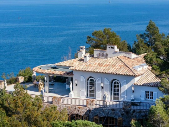 Продажа Saint-Tropez Виллa / больше 5 комнат