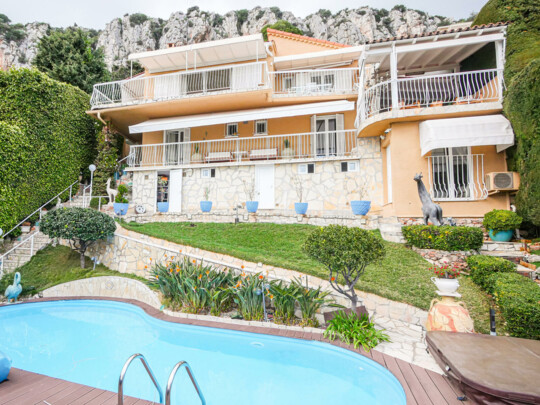 Продажа Cap-d'Ail Виллa / больше 5 комнат