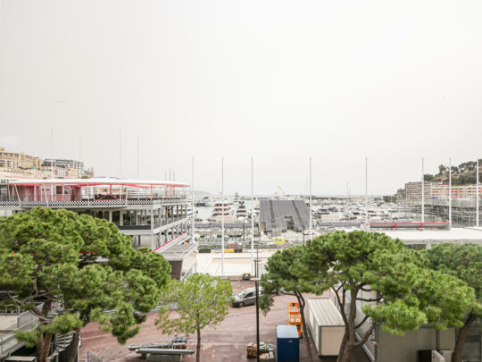 MONACO PORT - RENOVATED 1-BEDROOM FLAT - SEA VIEW