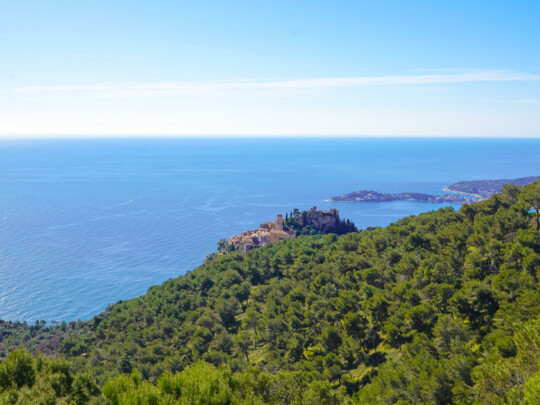 ВИЛЛА - ЭЗ - ПАНОРАМНЫЙ ВИД НА МОРЕ