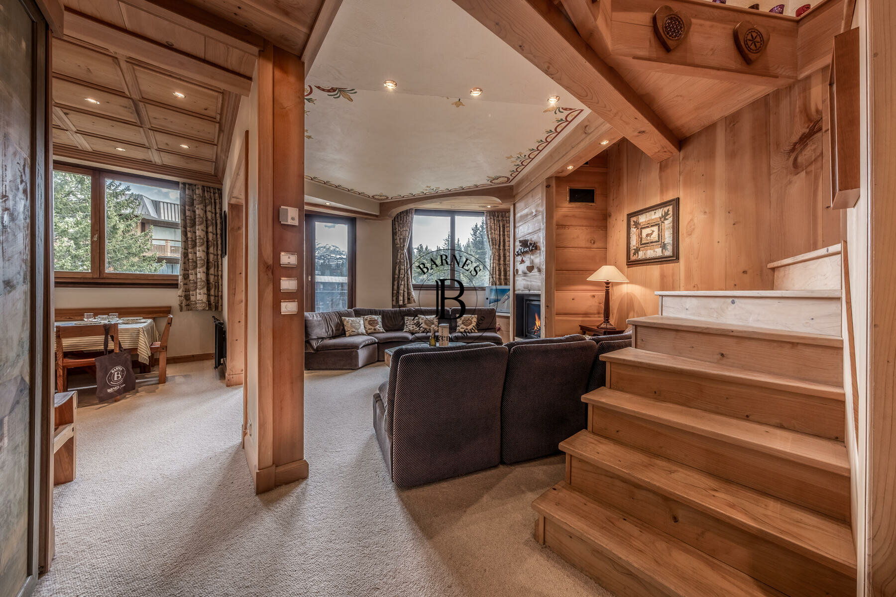 COURCHEVEL 1850 - DUPLEX TOP FLOOR - SKI-IN SKI-OUT - 3/10