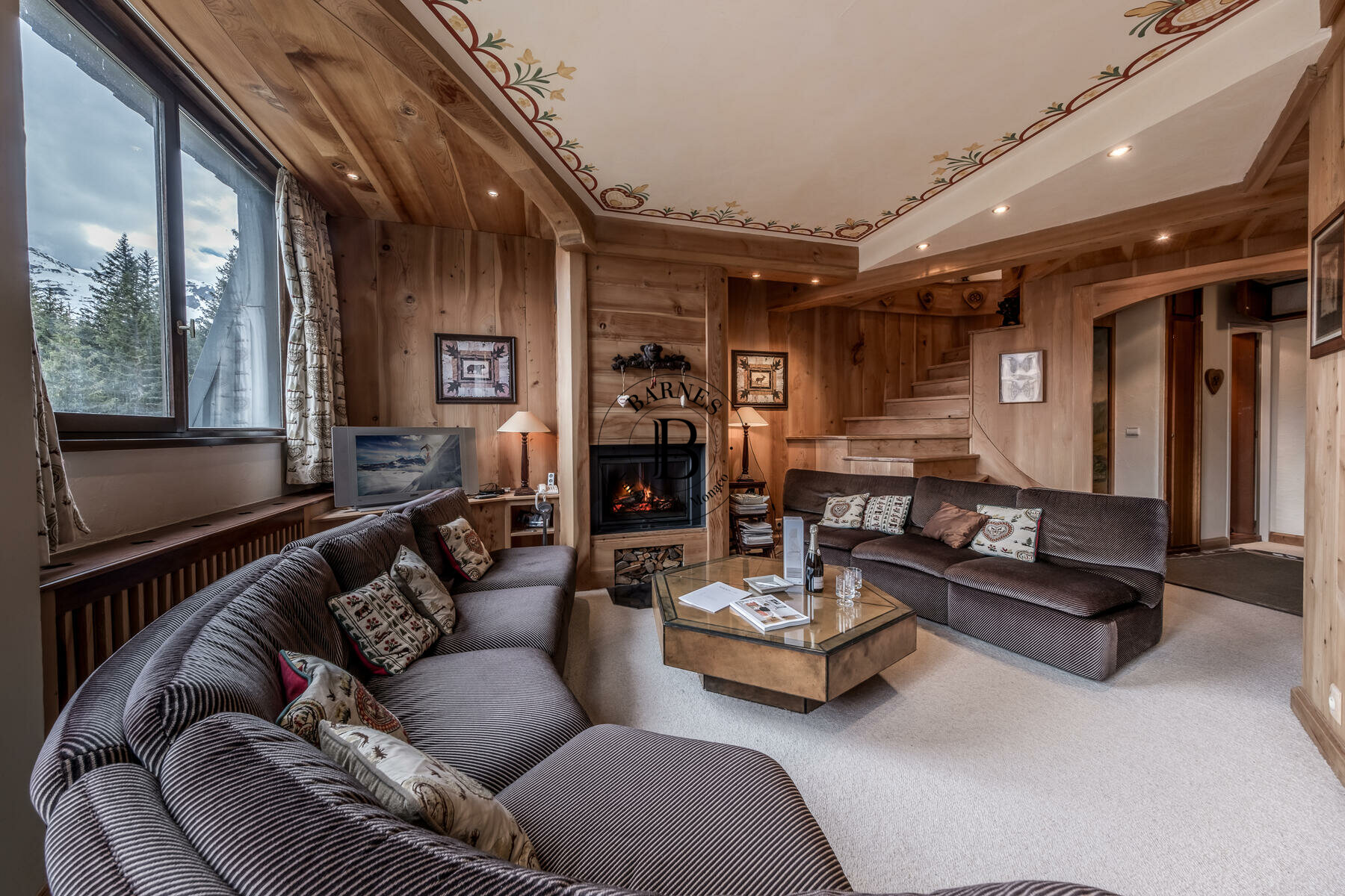 COURCHEVEL 1850 - DUPLEX TOP FLOOR - SKI-IN SKI-OUT - 2/10