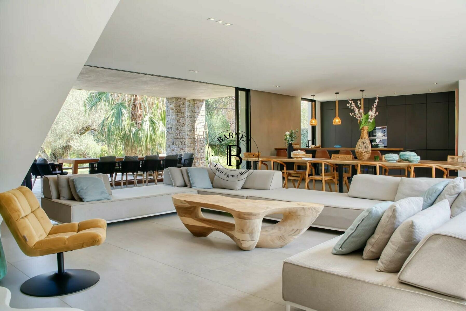 SAINT TROPEZ - VILLA CON 8 CAMERE DA LETTO - VALFERE DISTRICT - 2/4