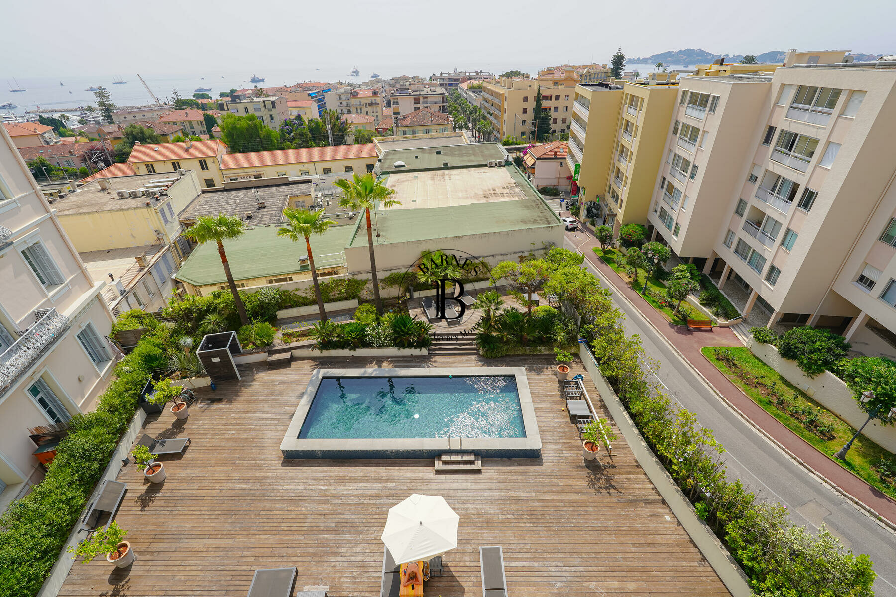 БОЛЬЁ-СЮР-МЕР - 4 НОМЕРА - РЯДОМ С ПЛЯЖАМИ - 2/20