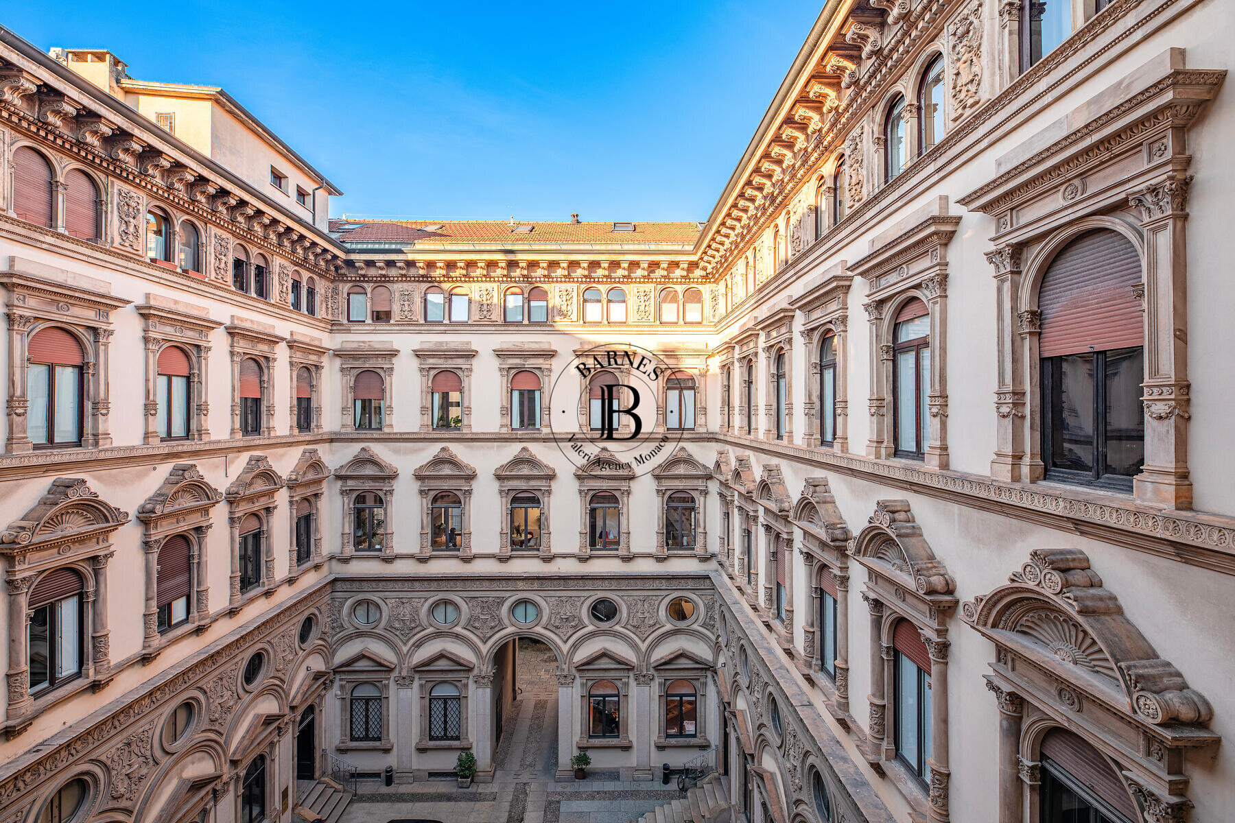 MILANO - PALAZZO BONACOSSA - APPARTAMENTO - 4/4
