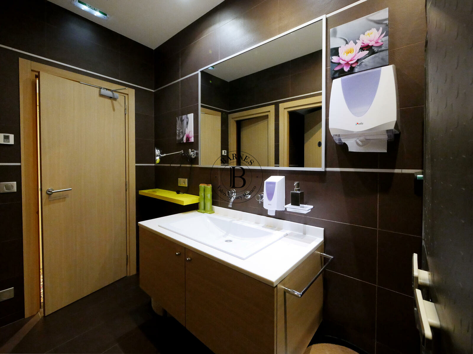 LA ROUSSE - TRILOCALI AD USO MISTO - 4/5