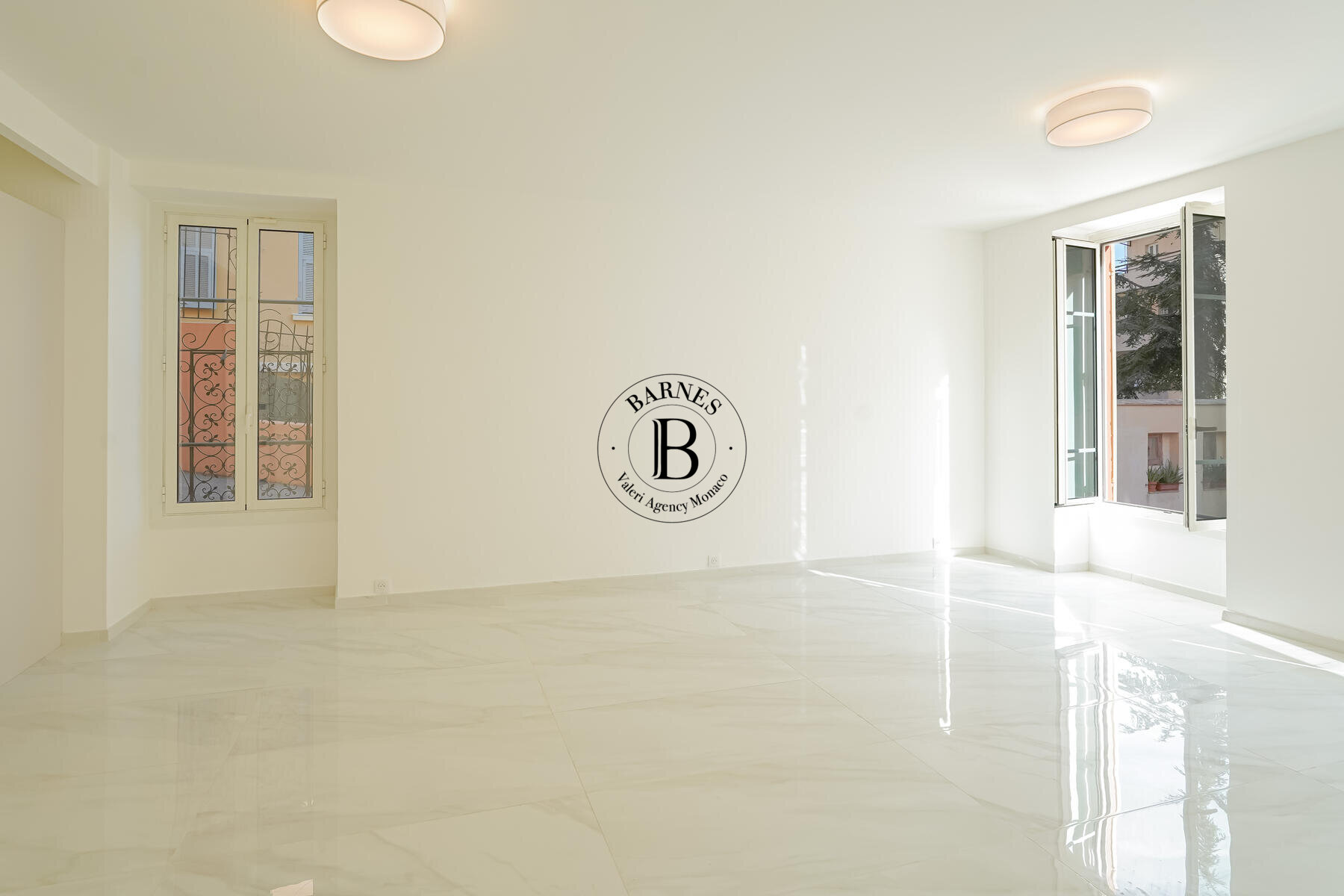 BEAUSOLEIL - 4 PIÈCES RÉNOVÉ - 2 PARKINGS - 2/13