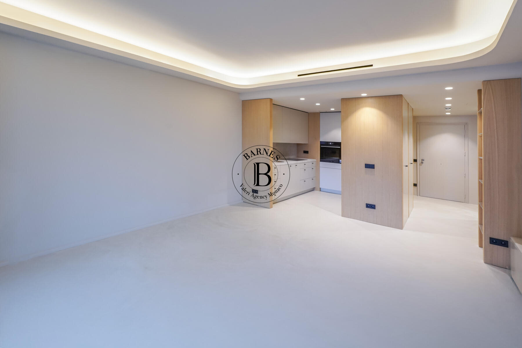 ROSA MARIS - 2 PIÈCES RENOVE - VUE ROSERAIE ET MER - 4/15