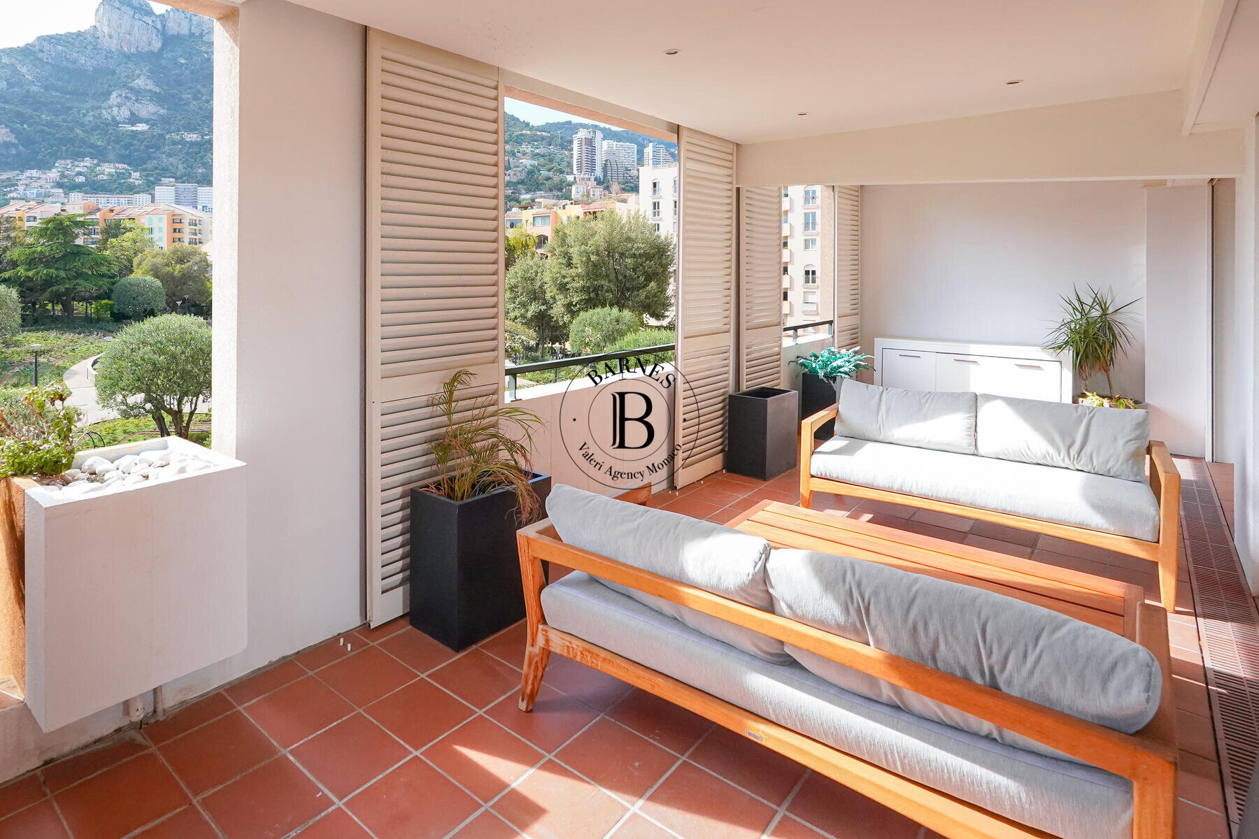 FONTVIEILLE - MONTE MARINA -  3 PIÈCES VUE ROSERAIE - 2/18