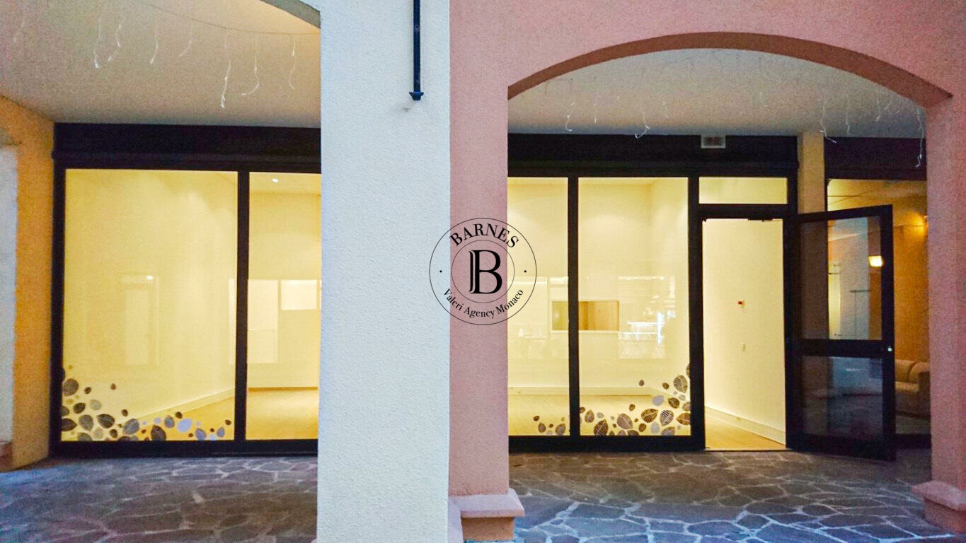 PORT DE FONTVIEILLE - OFFICE WITH BEAUTIFUL WINDOW - 3/6